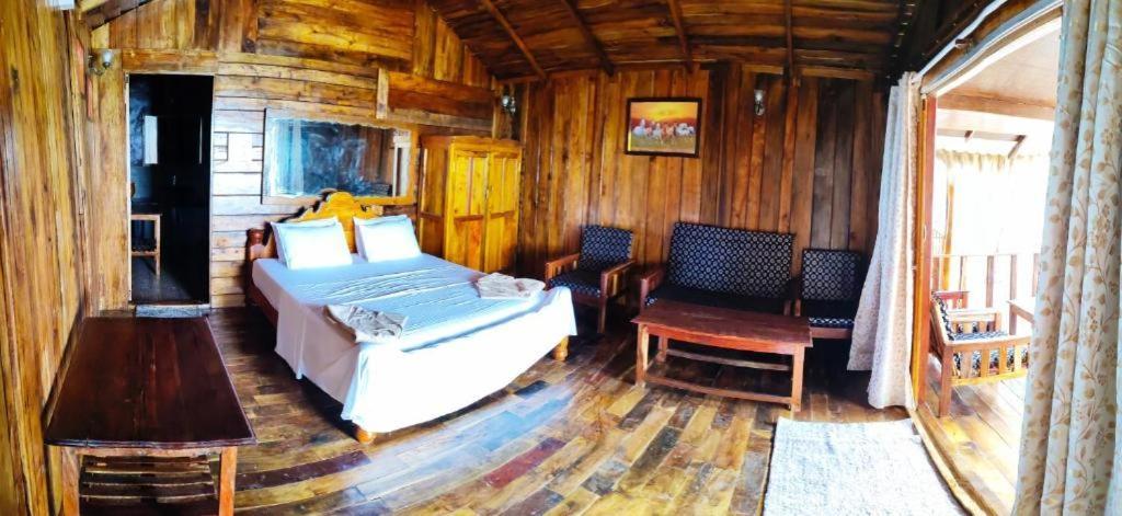 Sea Front Cottage Little Khola Cola Exterior photo