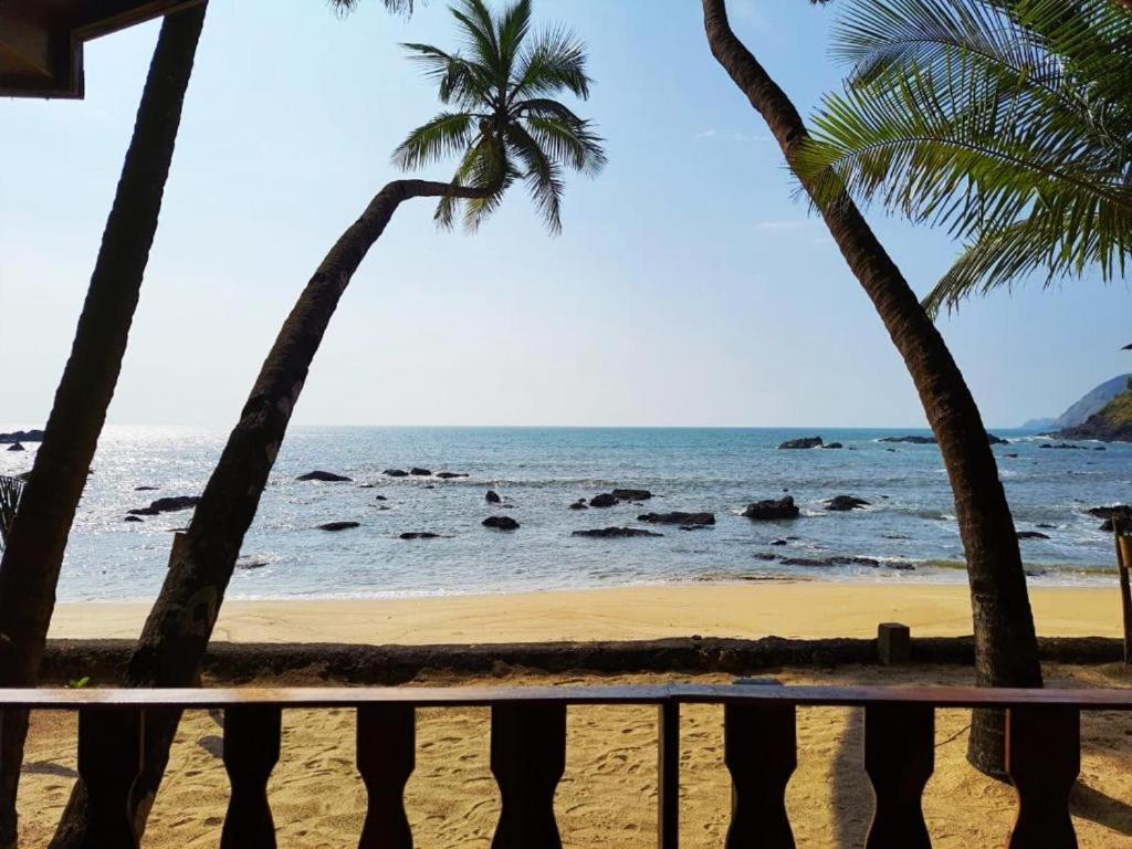 Sea Front Cottage Little Khola Cola Exterior photo