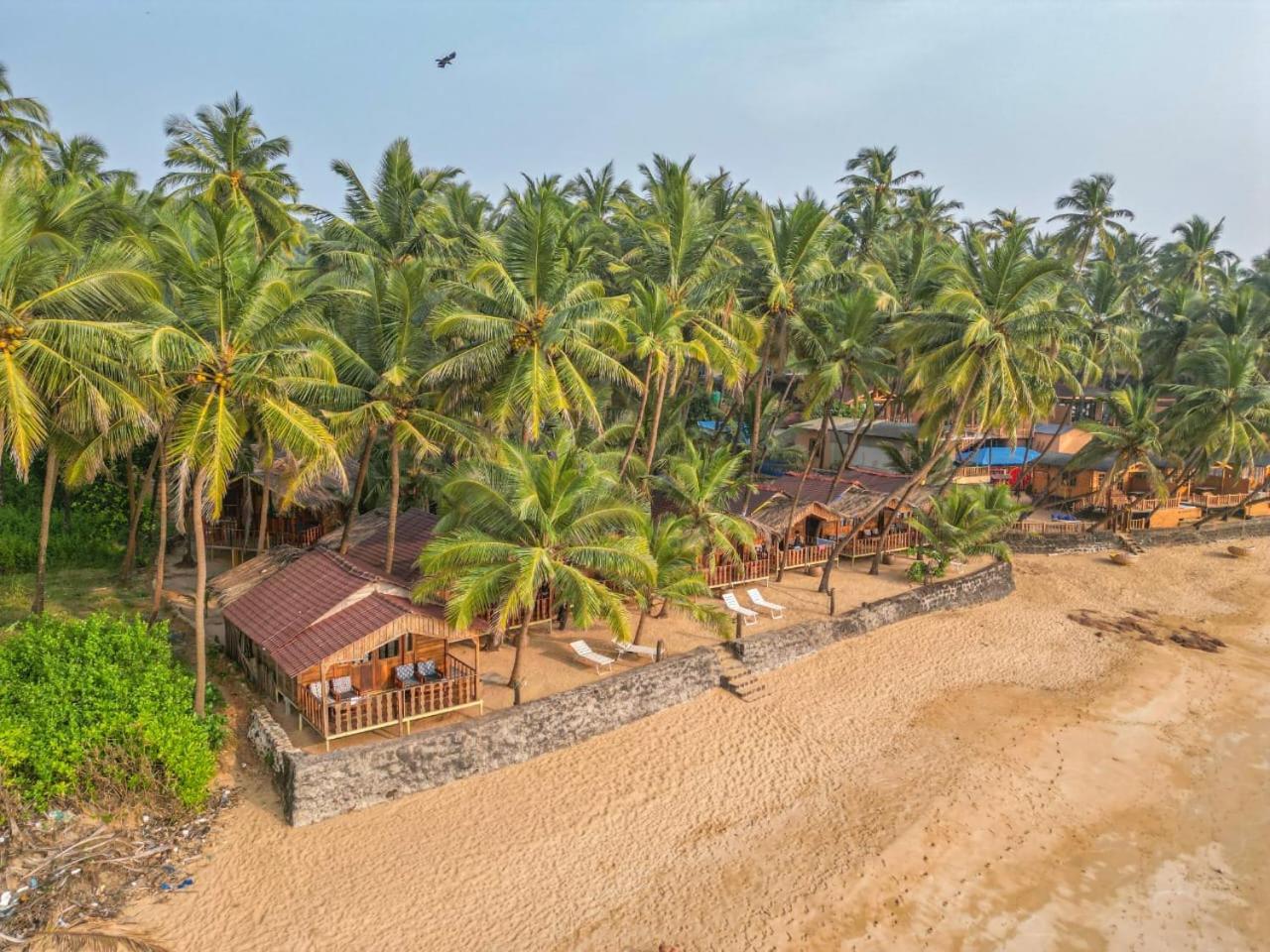 Sea Front Cottage Little Khola Cola Exterior photo