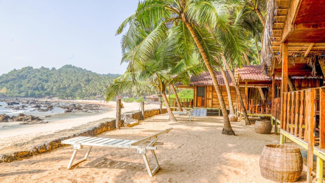 Sea Front Cottage Little Khola Cola Exterior photo