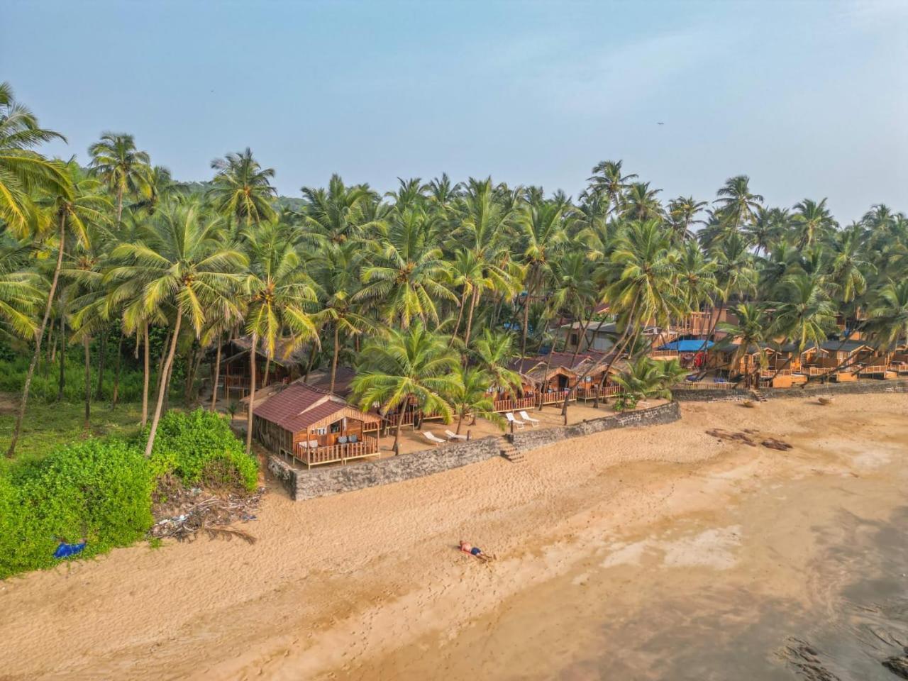 Sea Front Cottage Little Khola Cola Exterior photo