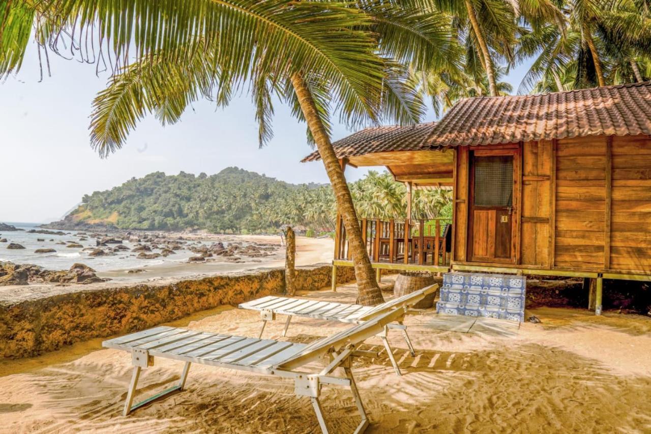Sea Front Cottage Little Khola Cola Exterior photo