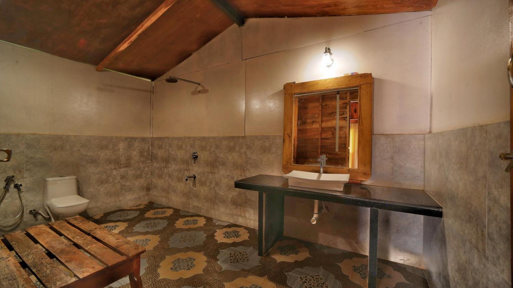 Sea Front Cottage Little Khola Cola Room photo
